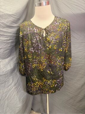 White Stag Olive Green Floral Tie-Front Blouse